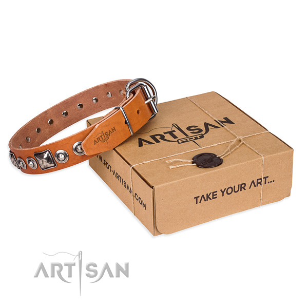 Natural genuine leather dog collar made of high quality material with reliable hardware